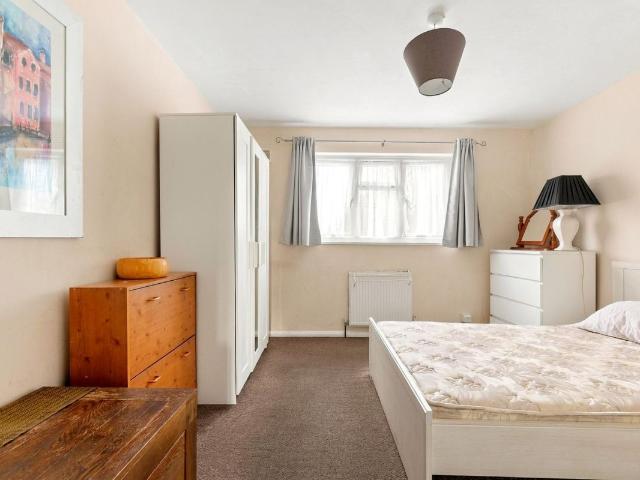 Apartment for rent in London Borough of Ealing, Greater London