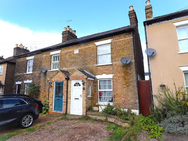 House for rent in Navestock Side, Essex