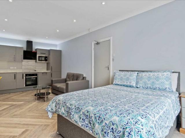 Room for rent in Pennycomequick, Plymouth