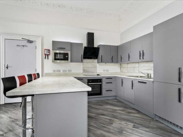 Room for rent in Pennycomequick, Mount Wise