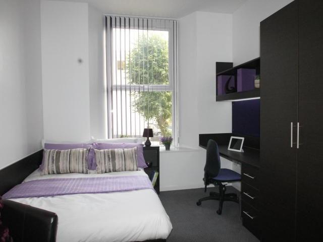 Studio for rent in Greenbank, Mount Wise