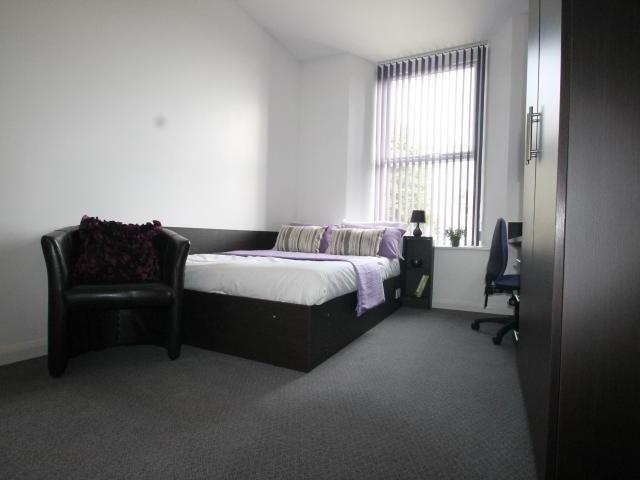 Studio for rent in Greenbank, Mount Wise