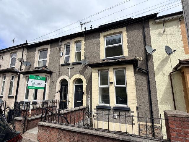 Apartment for rent in Ferndale, Wales