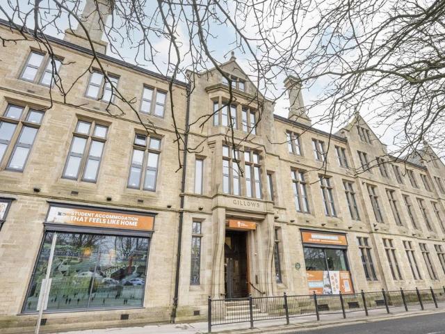 Apartment for rent in Moorlands, Bare