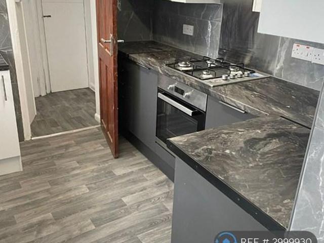 House for rent in Ponders End, Greater London