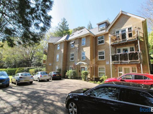 Apartment for rent in Upper Parkstone, Poole