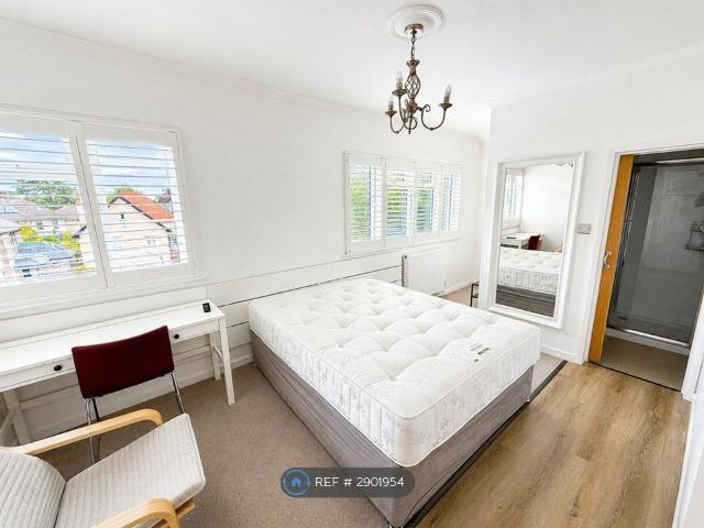 Room for rent in Upper Parkstone, Poole