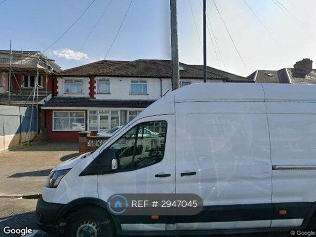Apartment for rent in London Borough of Ealing, Greenford