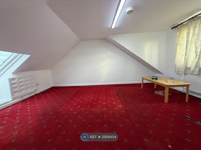 Studio for rent in London Borough of Ealing, Greater London