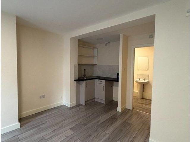 Room for rent in Burslem, Stoke-on-Trent