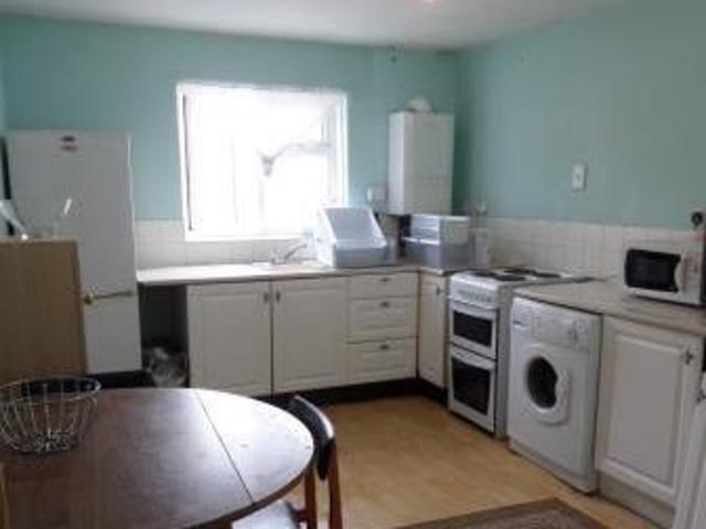 House for rent in Follaton, Strode