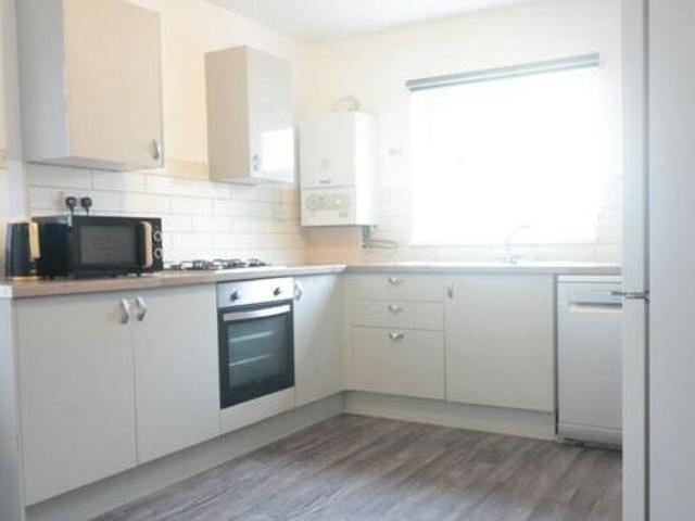 House for rent in Follaton, Strode