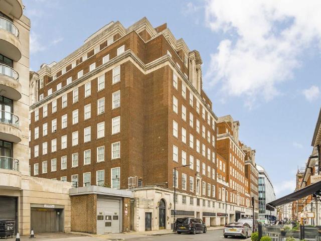 Apartment for rent in Marylebone, Greater London