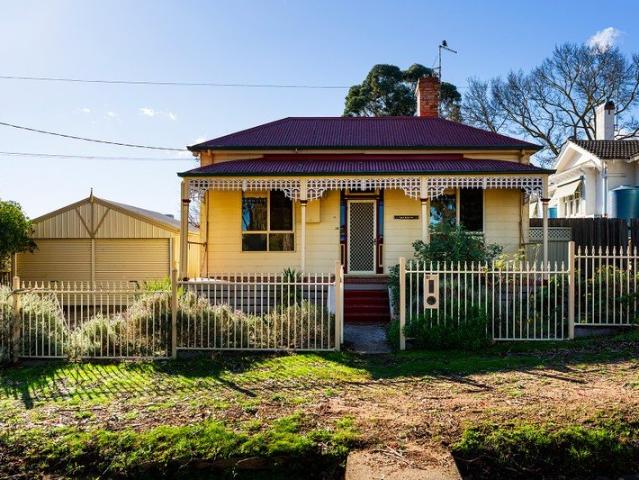 House for rent in Castlemaine, Victoria