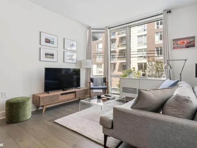 Apartment for sale in Arverne, New York