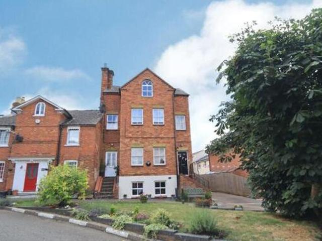 House for sale in Newport Pagnell