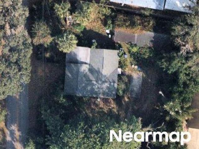 House for sale in De Leon Springs, Florida
