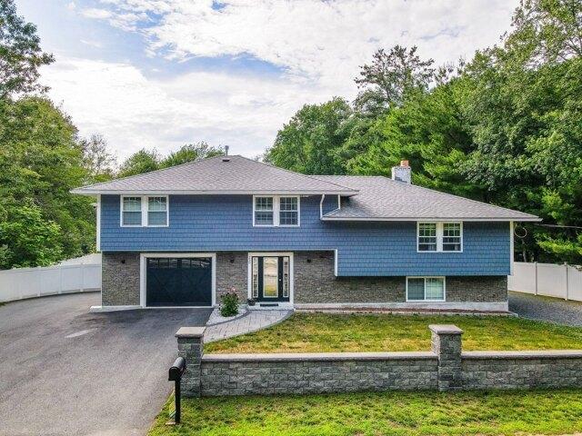 House for sale in North Tewksbury, Tewksbury