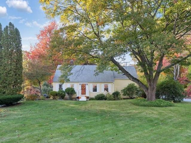 House for sale in Topsham, Sagadahoc County