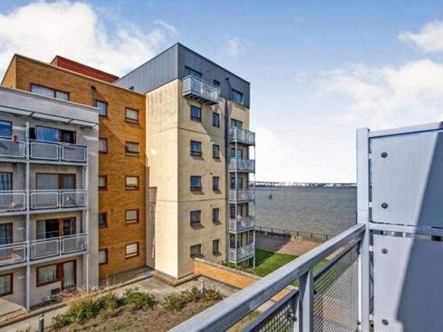House for sale in Greenhithe, Dartford