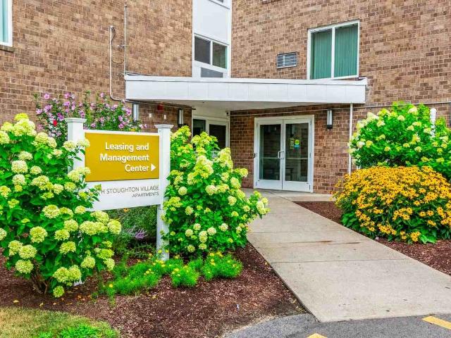 Apartment for rent in Stoughton, Massachusetts