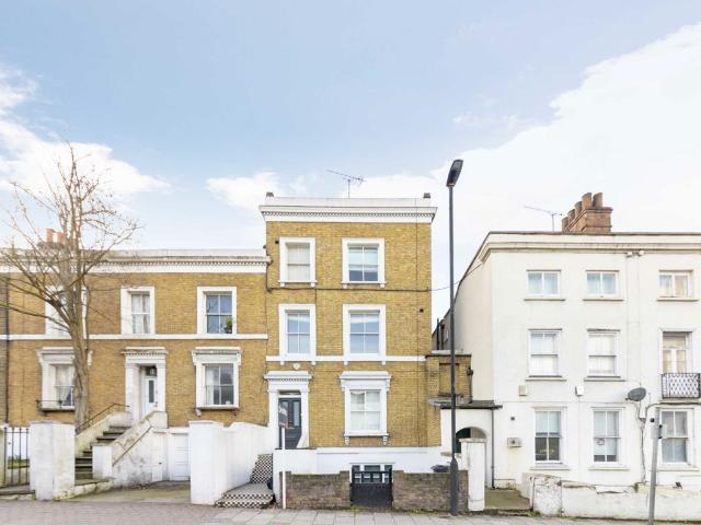 Apartment for rent in Clapham, Greater London