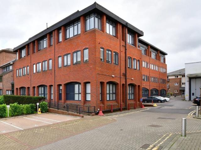 Studio for rent in New Town, Horsham