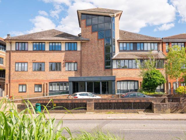 Studio for rent in New Town, Horsham