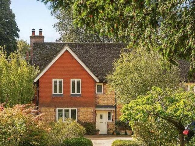 House for sale in Littlecote, West Sussex