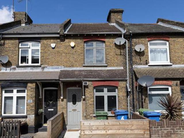 House for sale in Oad Street, Kent