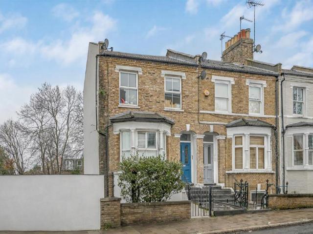 House for rent in Clapham, Greater London