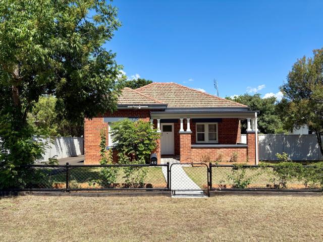 Apartment for rent in Piallamore, New South Wales