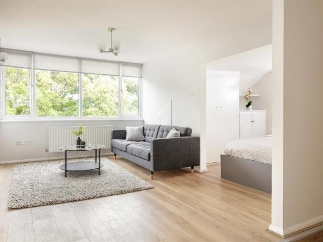 Studio for rent in Spital Tongues, Tyne And Wear