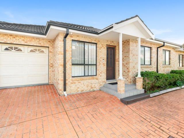 Villa for rent in Sydney, New South Wales