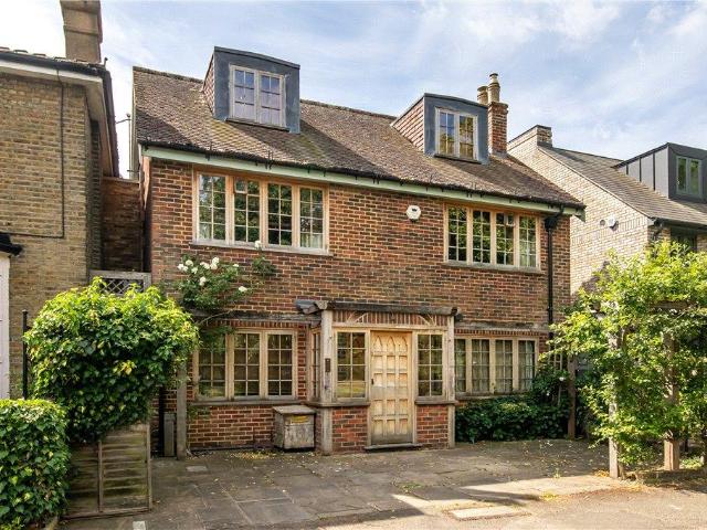 House for rent in London Borough of Merton, Greater London