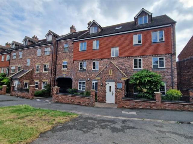 Apartment for rent in Castletown, Stafford