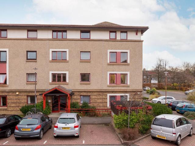 Apartment for rent in Comely Bank, Craigleith