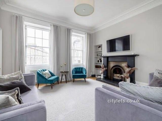 Flat for rent in Silvermills, Scotland