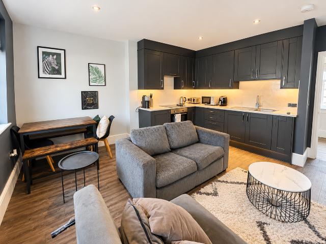 House for rent in Round Hill, Brighton