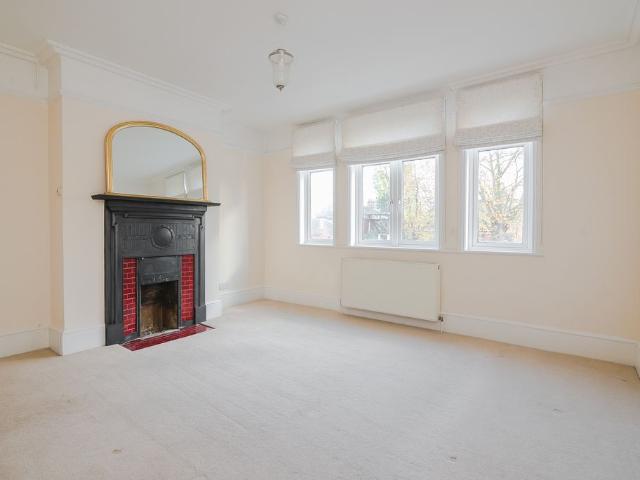 Apartment for rent in London Borough of Richmond upon Thames, Greater London