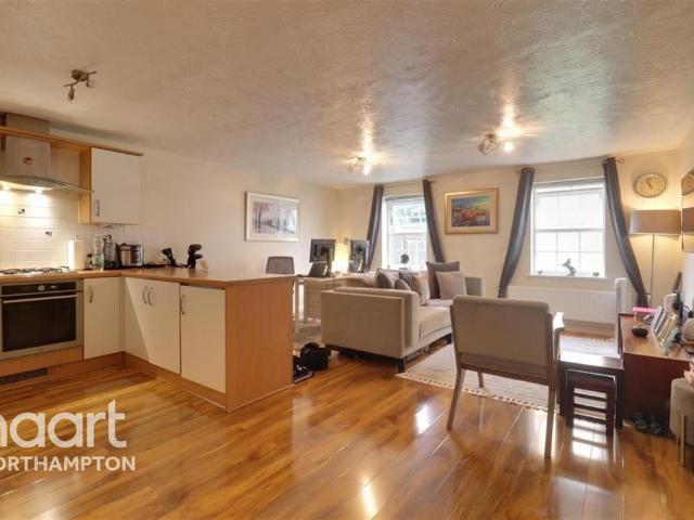 Apartment for rent in Far Cotton and Delapre, Far Cotton