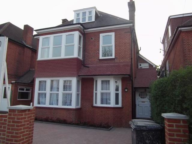 Apartment for rent in London Borough of Croydon, Addiscombe