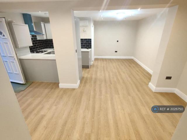 Apartment for rent in London Borough of Croydon, Norbury