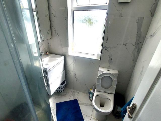 Room for rent in London Borough of Croydon, Greater London