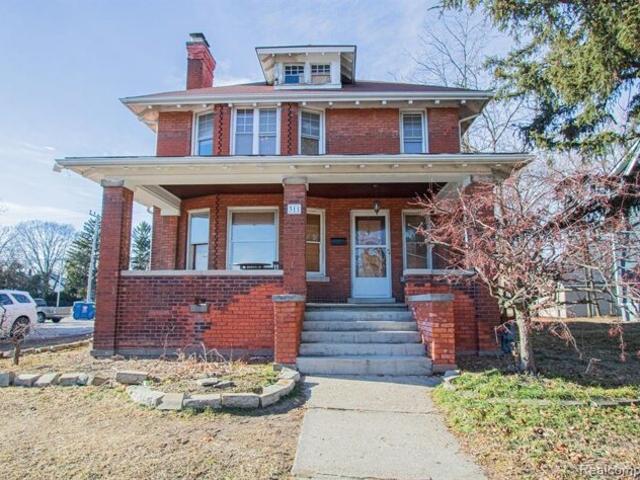House for sale in Mount Clemens