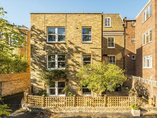 Apartment for rent in Clapham Park, Greater London