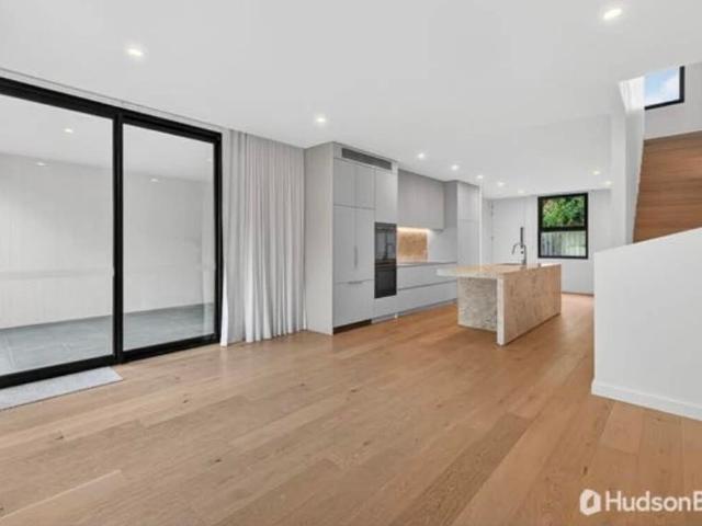 Room for rent in Camerons Creek, Victoria