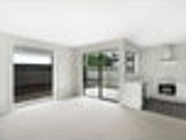 Townhouse for rent in Northcote, Canterbury