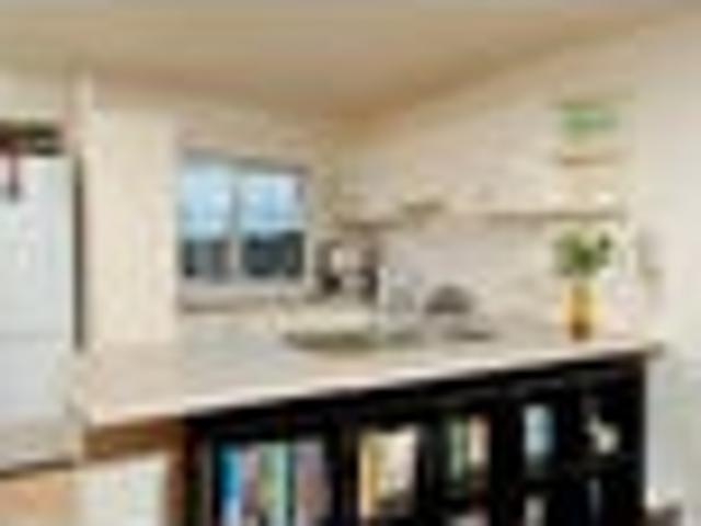 Townhouse for rent in Northcote, Kaipātiki