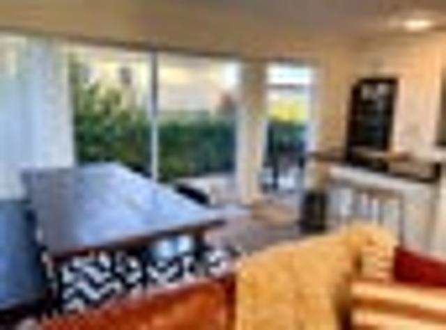 Townhouse for rent in Northcote Central, Kaipātiki